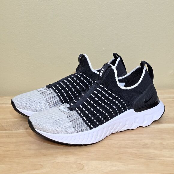 Nike React Phantom Run Flyknit 2 CJ0280-001 Black White Oreo Women's Size 7 - Picture 3 of 7